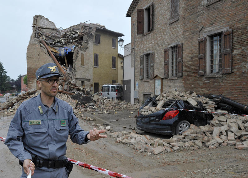 Cutremur in Italia soldat cu 8 decese