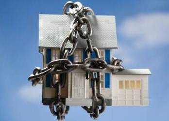 Preturi mai mici la imobilele si masinile executate silit