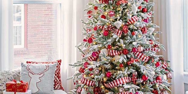 Cum se împodobește corect un brad de Crăciun