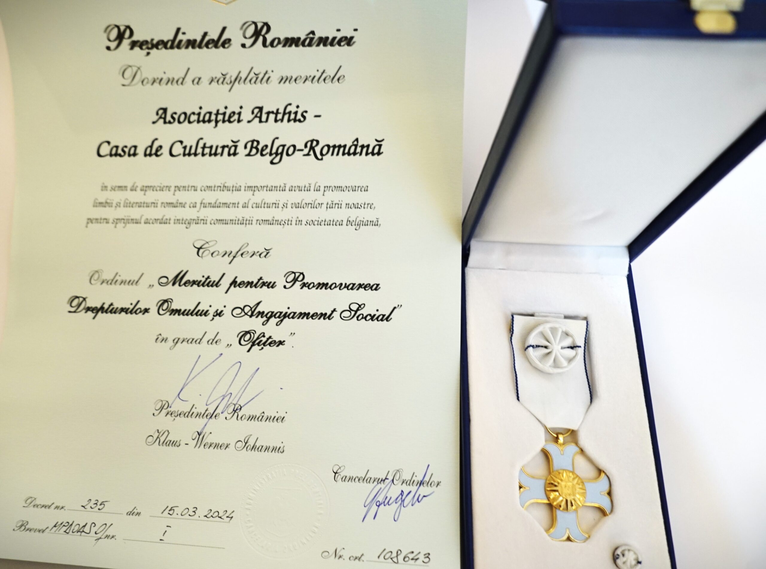 Arthis – Casa de Cultură Belgo-Română a fost decorată de Președintele României