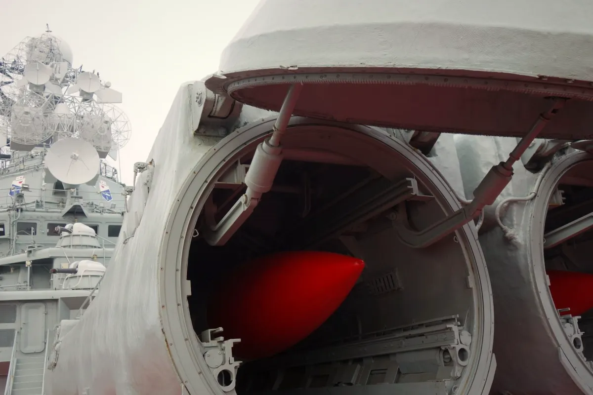 Coreea de Nord testează două tipuri de rachete de croazieră lansate de submarine