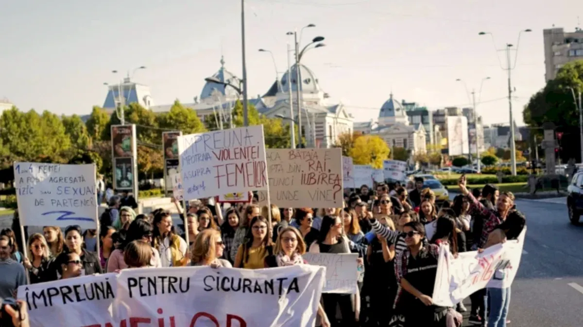 Mai multe orașe participă la marșul pentru siguranța femeilor, după 31 de crime