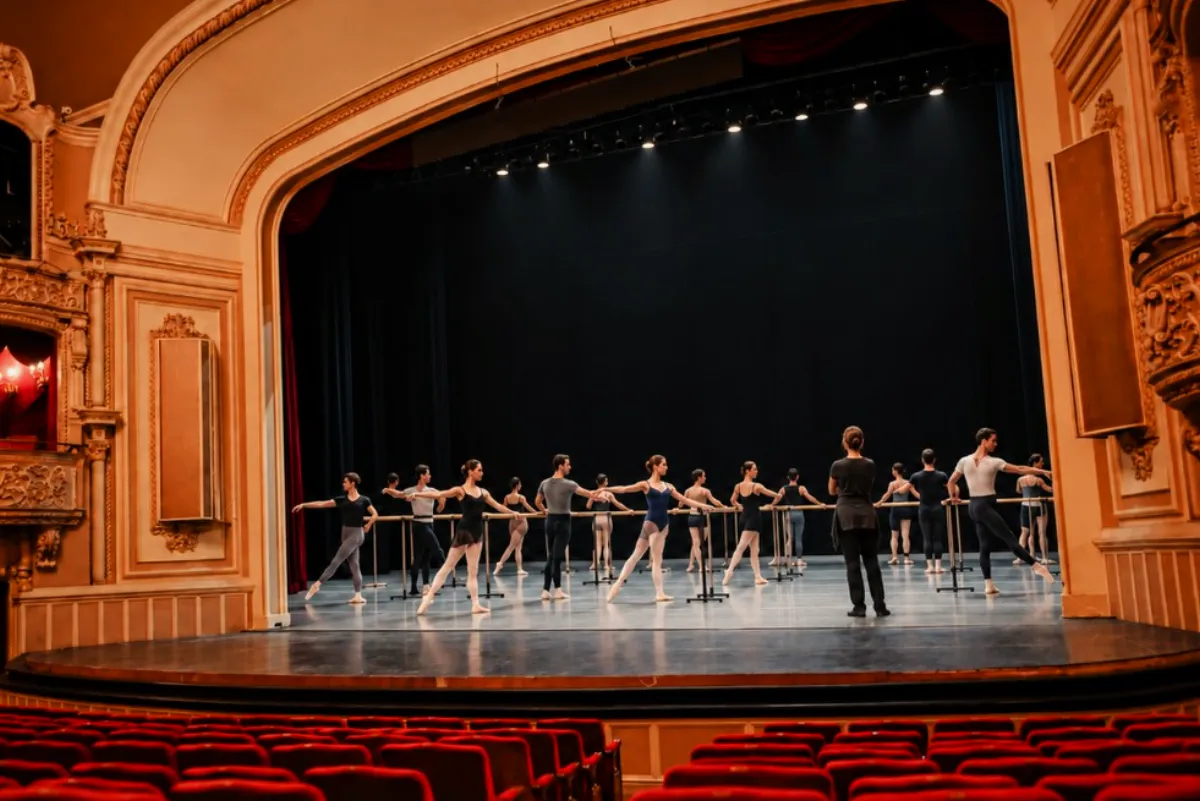 Ora de studii a balerinilor Operei Naționale București, deschisă publicului pentru prima dată în istorie