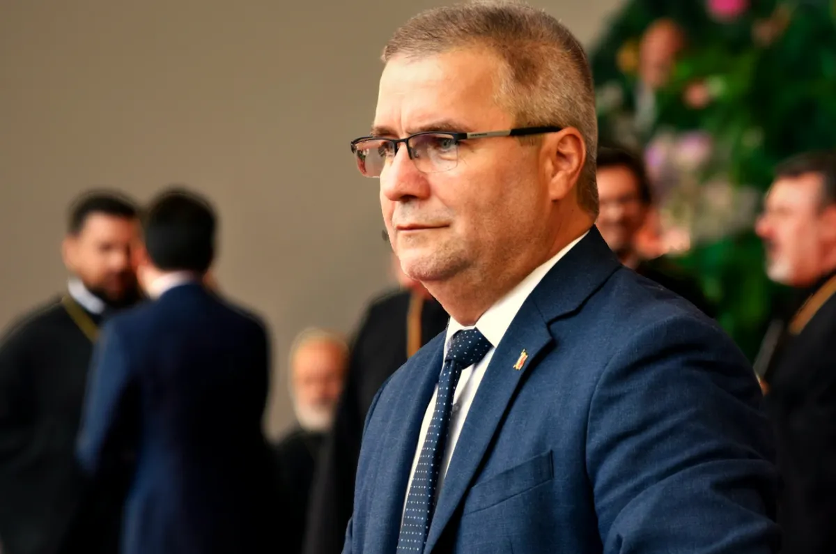 Sorin Ionescu: 34 de elevi într-o clasă este o nebunie
